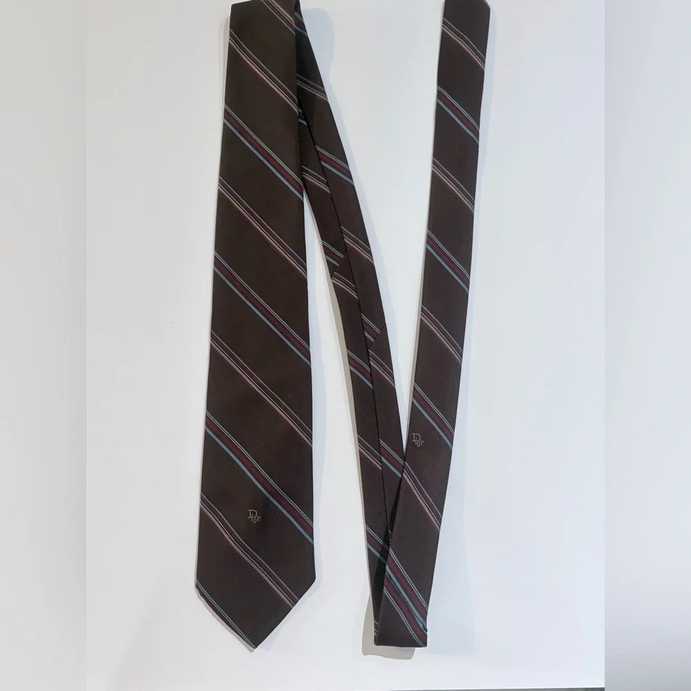 CHRISTIAN DIOR VINTAGE MENS BROWN 95%POLYESTER 5%SILK CLASSIC NECK TIE WIDTH:3" - Picture 3 of 6
